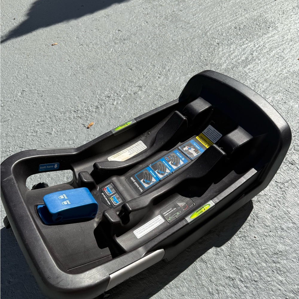 Nuna Pipa Infant Car Seat Base - Black